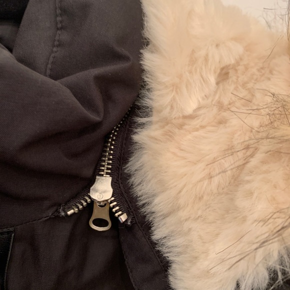 Storm Mountain Parka S - Picture 10 of 16